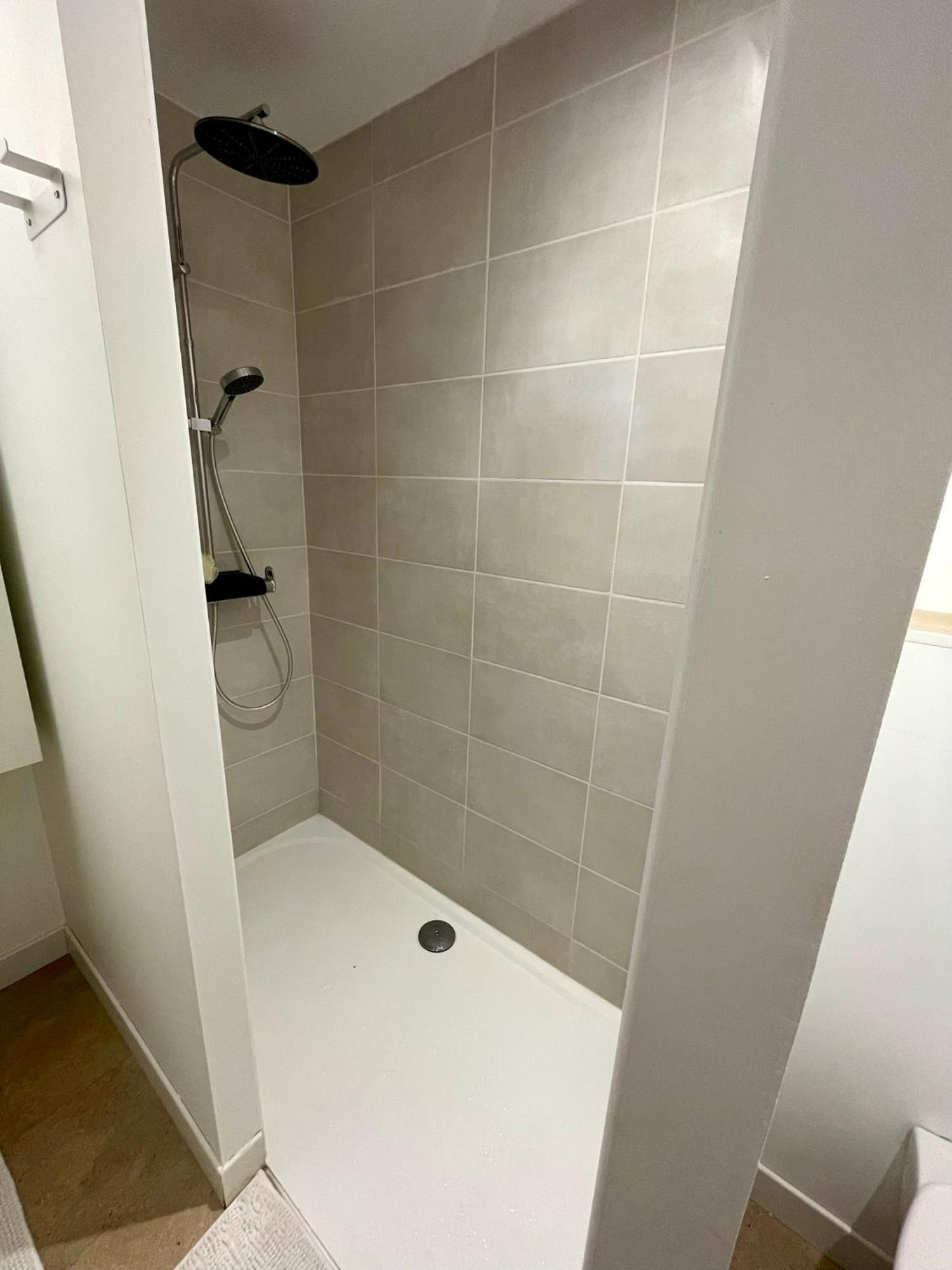 Appartement A La Campagne LʼIsle-sur-la-Sorgue Dış mekan fotoğraf